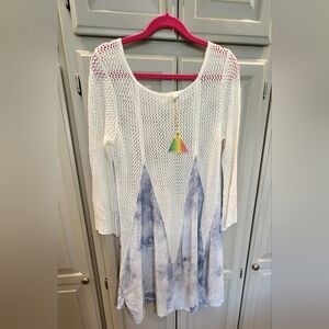 NWT Mystic Prysm by Listicle